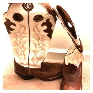 Tony Lama 3R cowboy boots  size 7.5